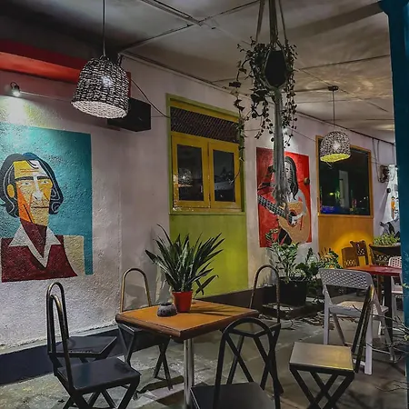 Mad Monkey Hostel And Lounge-3